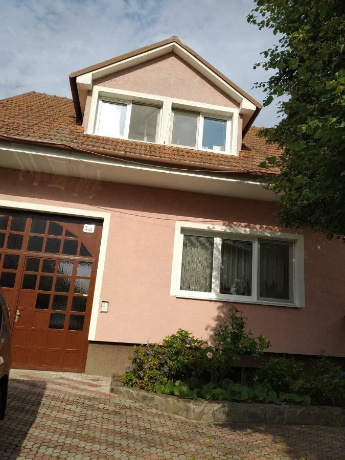 Apartman Gabika Na Zahori Lägenhet Malacky Exteriör bild